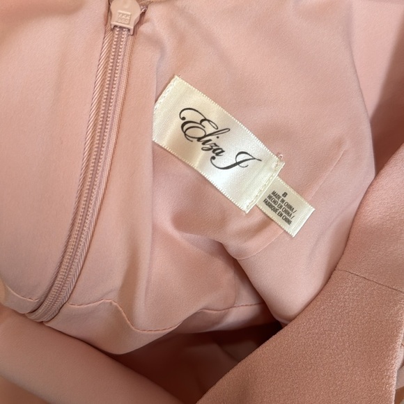 New Eliza J Bateau Neck Fit Flare Dress blush Midi
Office Business Sz 8 - Picture 5 of 5